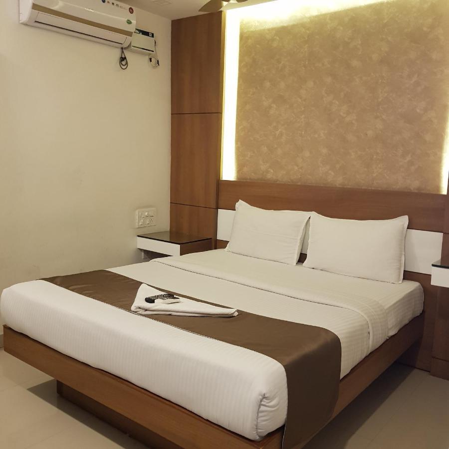Kochi The Galaxy Suites מראה חיצוני תמונה