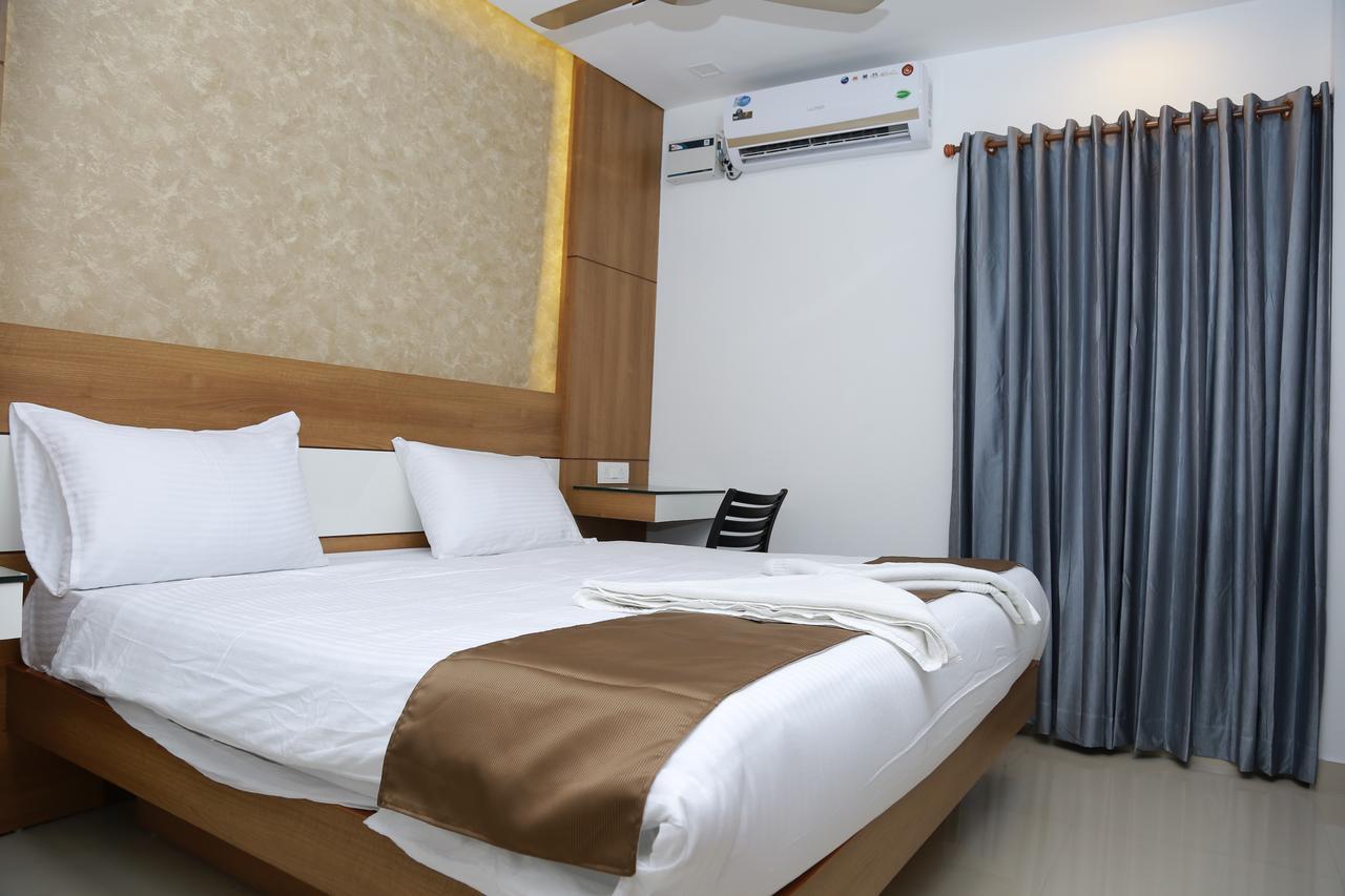 Kochi The Galaxy Suites מראה חיצוני תמונה