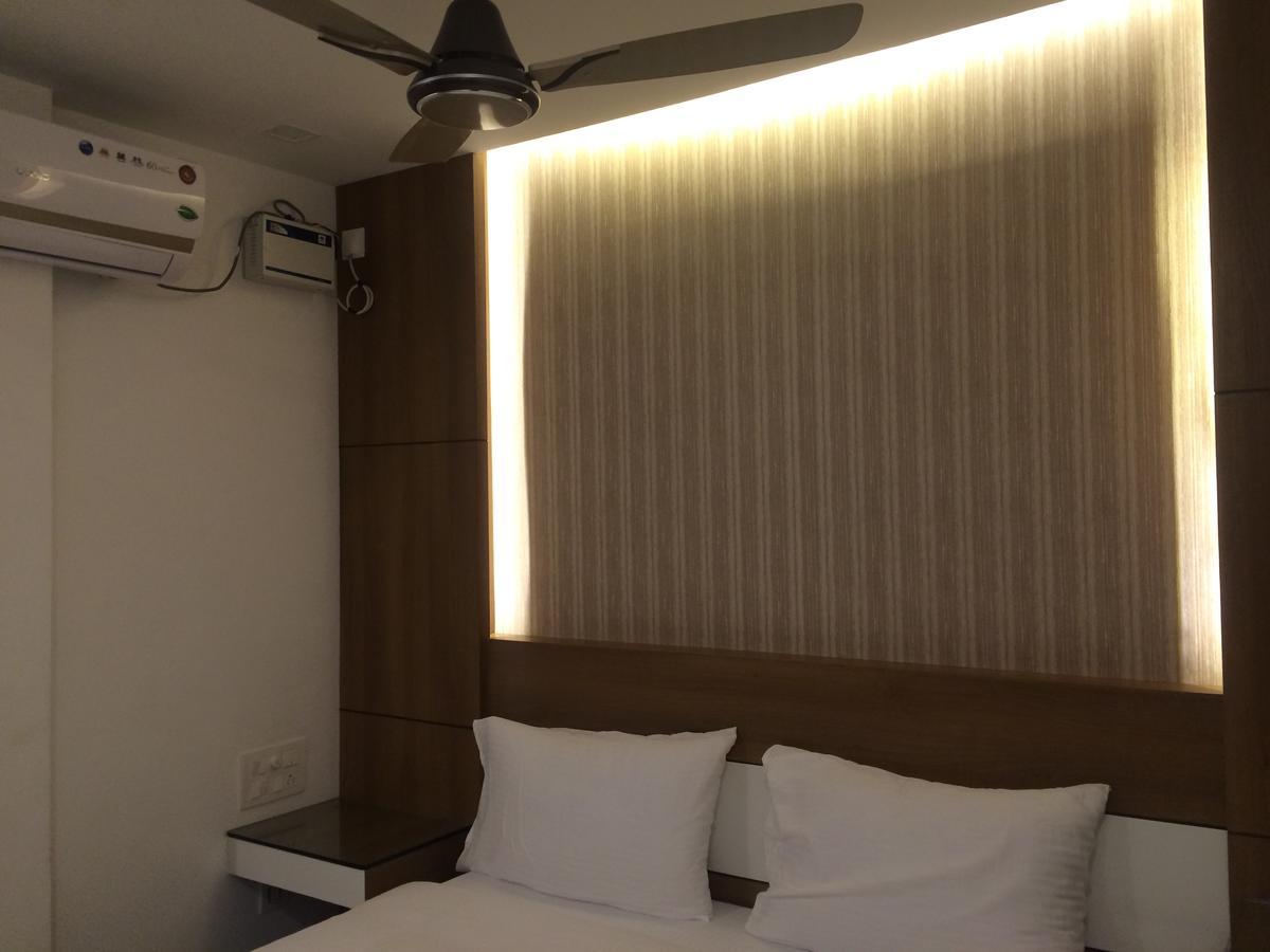 Kochi The Galaxy Suites מראה חיצוני תמונה